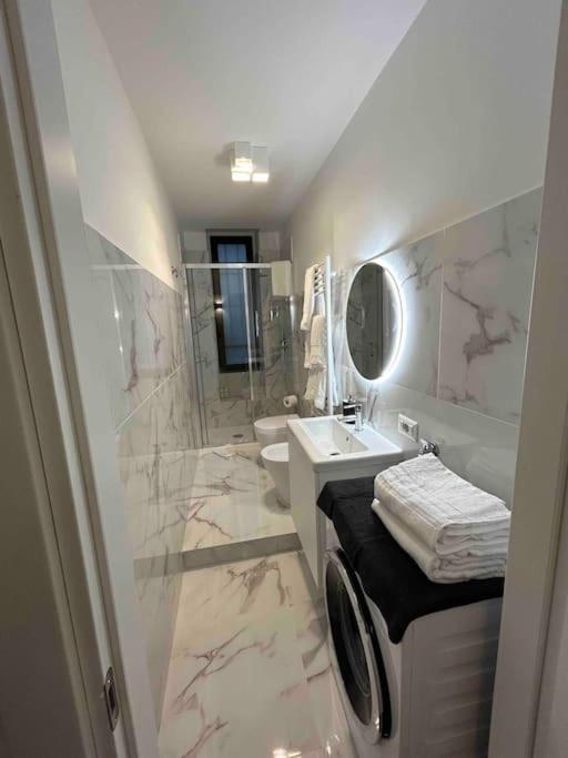 Studio Apartment Near Bocconi Milan Exterior photo