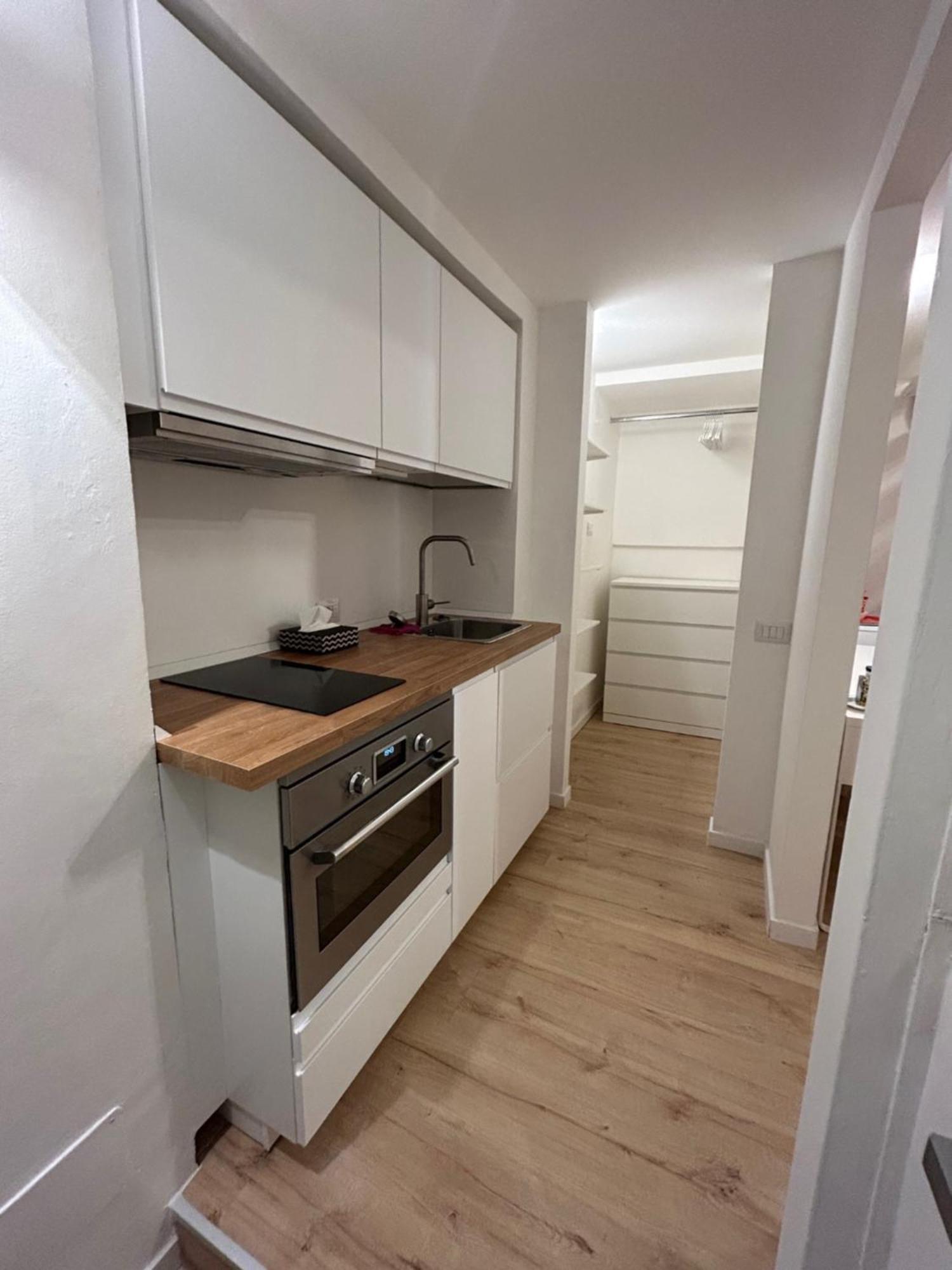 Studio Apartment Near Bocconi Milan Exterior photo